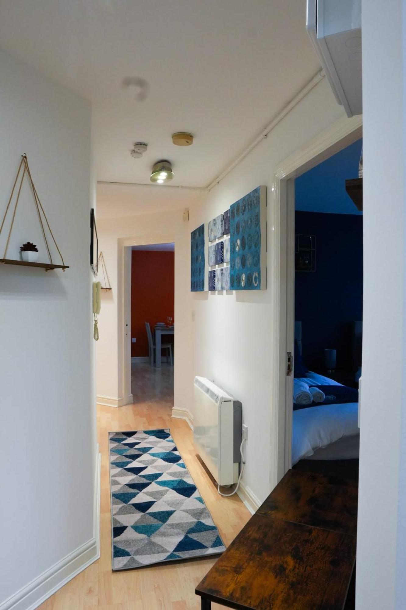 Whole 2-bed - Contractors, Professionals, Ulez Free, Free Parking, B'ham 10mins