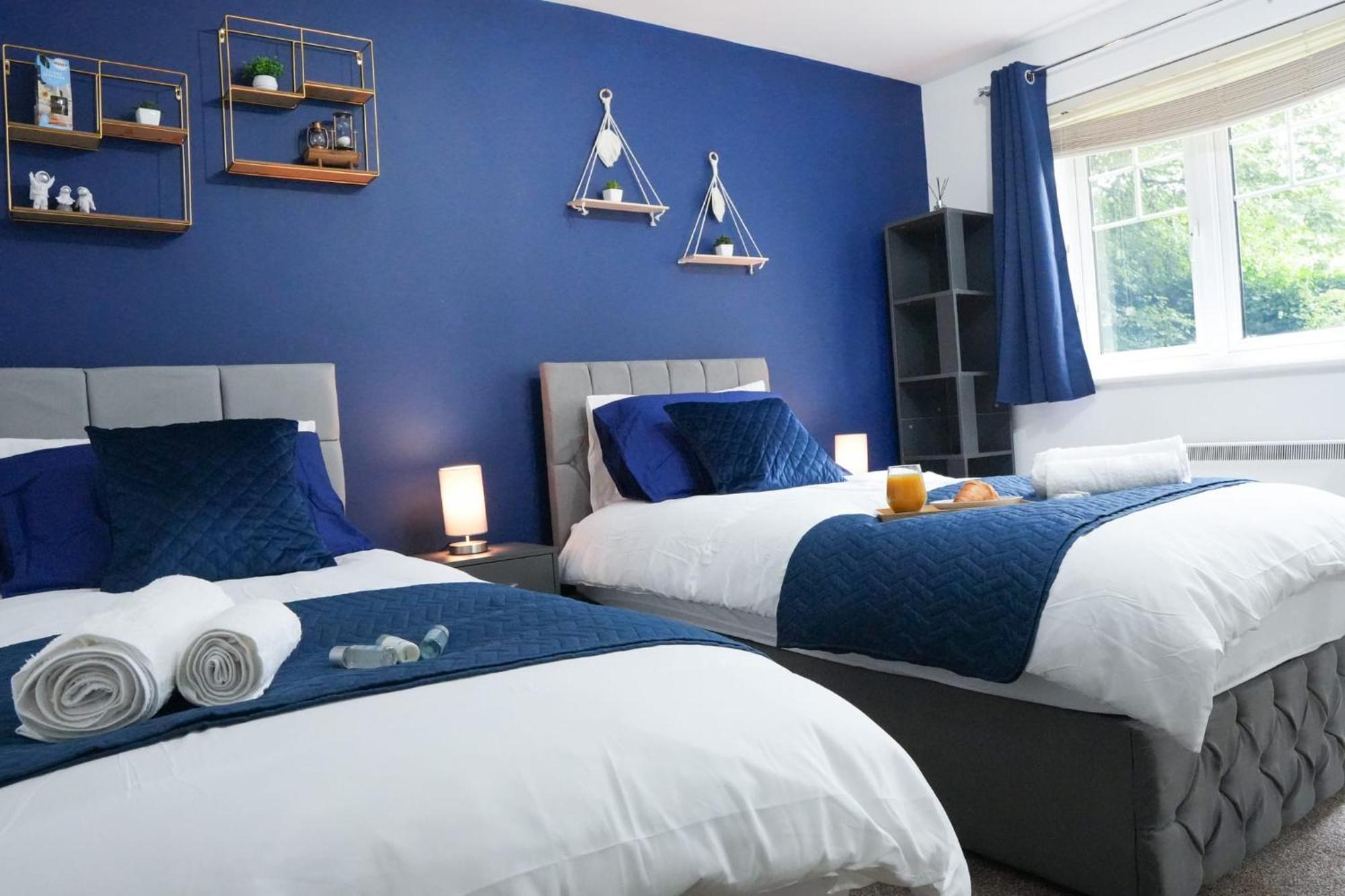 Apartment Whole 2-bed - Contractors, Professionals, Ulez Free, Free Parking, B'ham 10mins