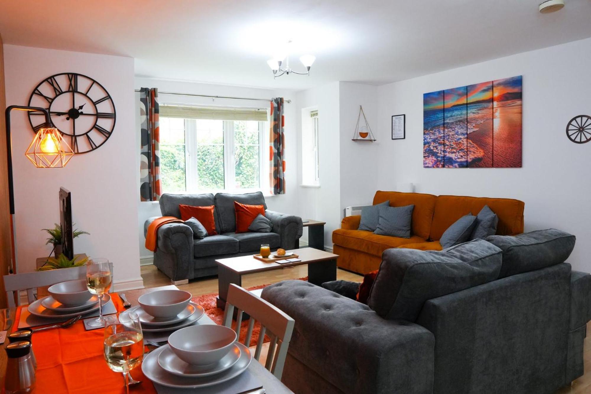 Whole 2-bed - Contractors, Professionals, Ulez Free, Free Parking, B'ham 10mins